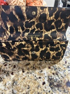 Victoria's Secret Leopard Print Women’s Wallet - Black & Brown